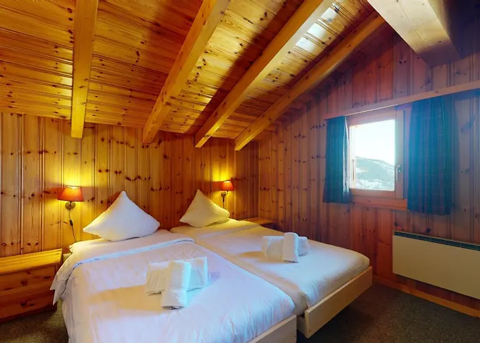 Tschoueilles 005 Mountain & Quiet 10 Pers Chalet *