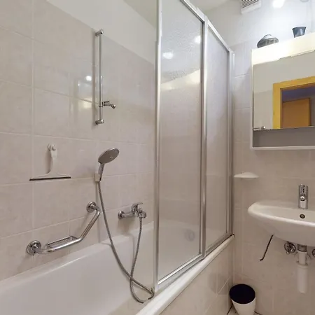 Chalet Tschoueilles 005 Mountain&quiet 10 Pers Veysonnaz